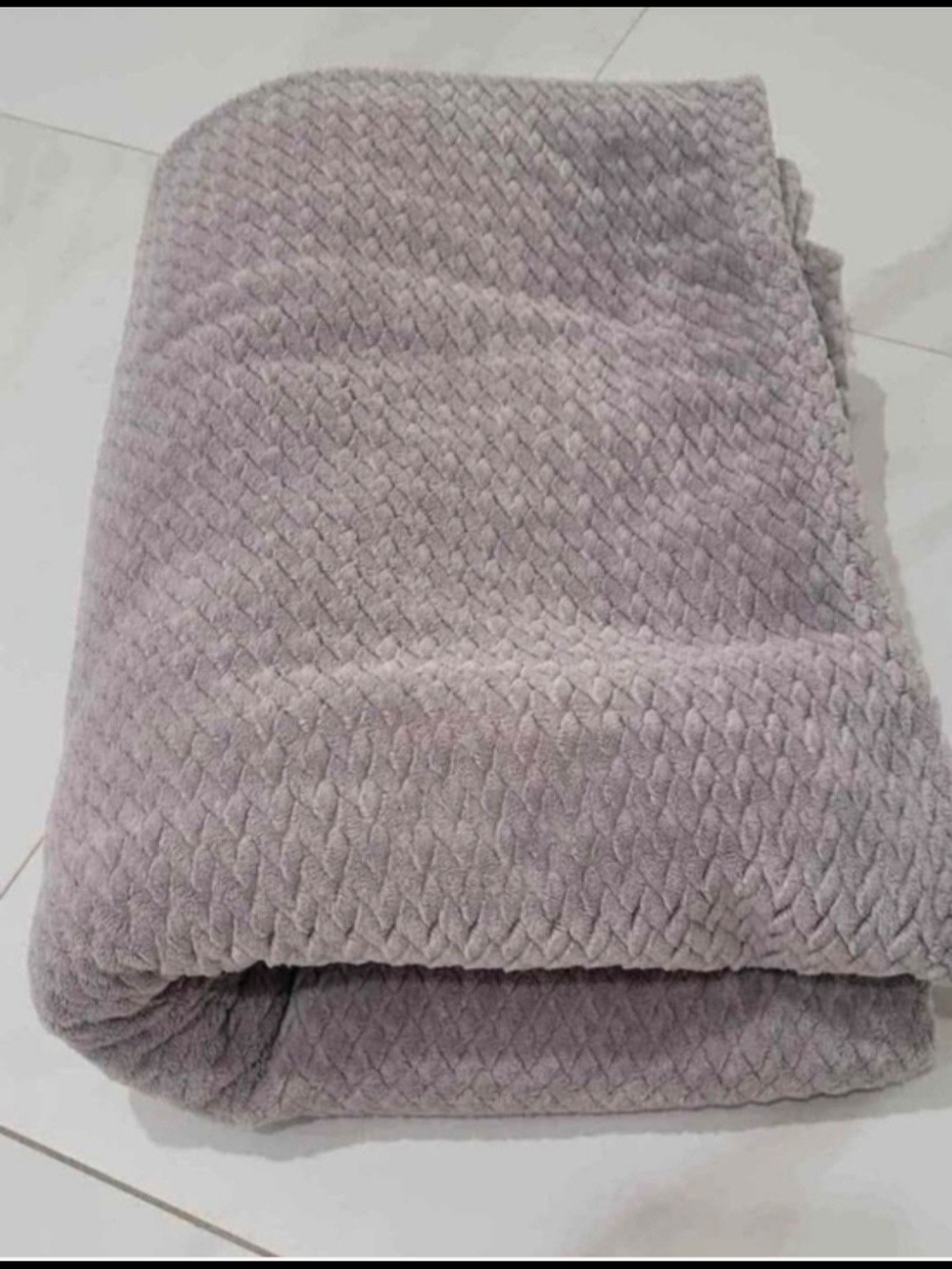 Plush Quilted Microfiber Throw Blanket - Light Gray
